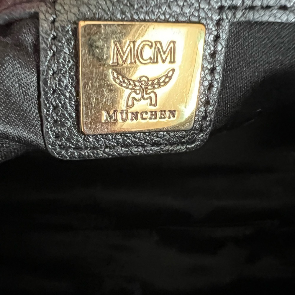 TRADED - MCM Black and Mini Boston Handbag with Structured Design - Picture 12 of 14